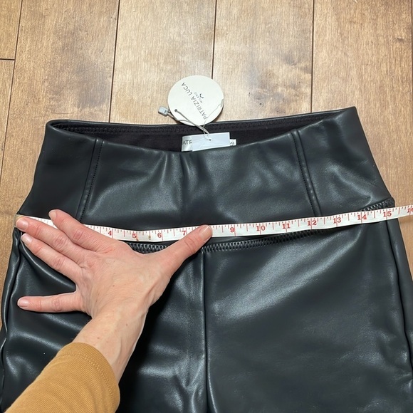 Patrizia Luca Milano faux leather leggings pants XS black shiny fleece lined NWT - Picture 7 of 14
